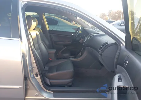 2005 Honda Accord Hybrid Ima from USA, damaged, VIN JHMCN36595C002739